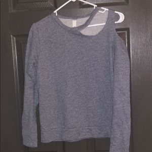 Long sleeve shirt with holes